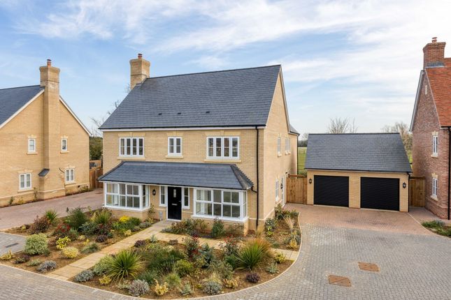 4 bed property, in Cooks Corner, £795,000