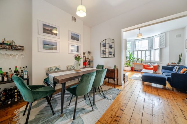 1 bed property, in Clitheroe Road, £575,000
