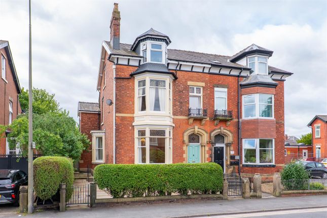 5 bed property, in Southport Road, £579,995
