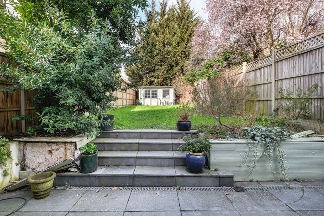 2 bed property, in Chevening Road, £900,000