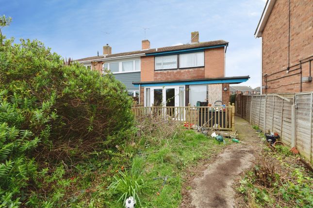 2 bed property, in Hassell Road, £335,000
