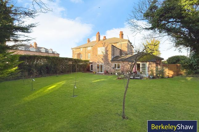 10 bed property, in Clementina Road, £800,000