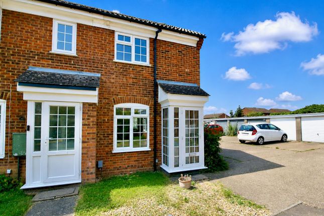 2 bed property, in Icknield Way East, £290,000