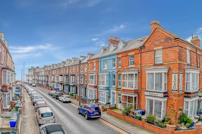 6 bed property, in 3 x Holiday Flats, £230,000