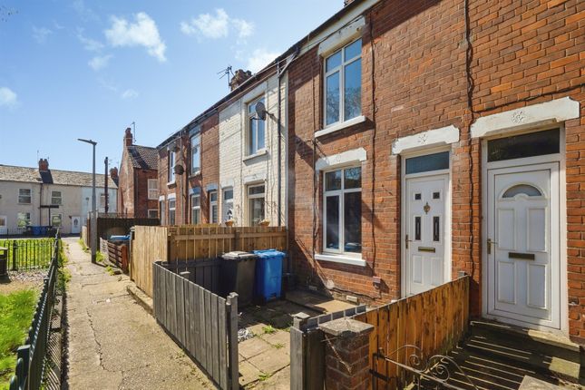 2 bed property, in Nelson Villas, £90,000