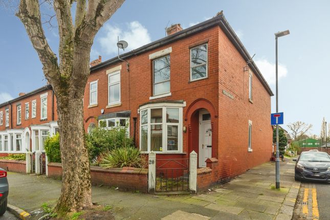 2 bed property, in St. Annes Road, £375,000