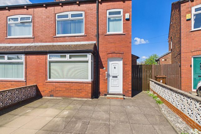 3 bed property, in Fairbourne Avenue, £160,000