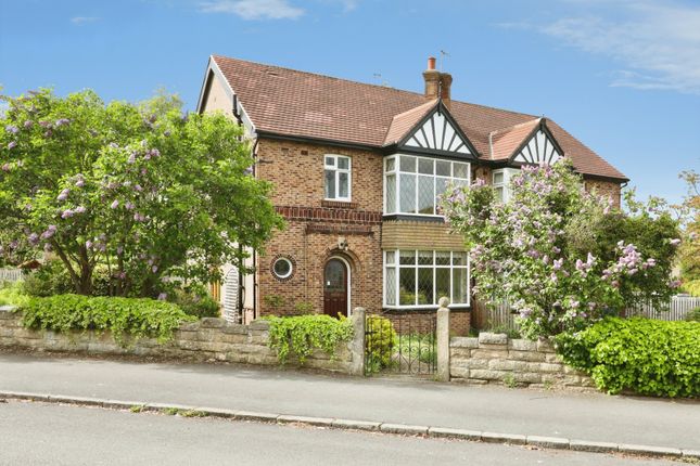 3 bed property, in Marsh House Road, £575,000