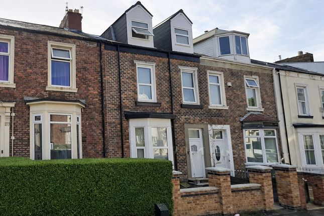 5 bed property, in Elmwood Street, £355,000