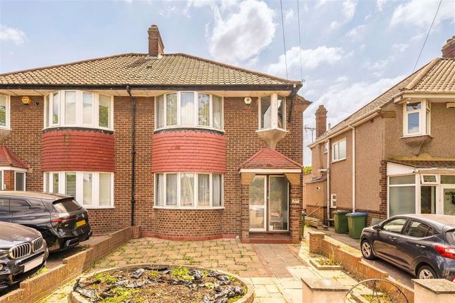 4 bed property, in Wricklemarsh Road, £630,000