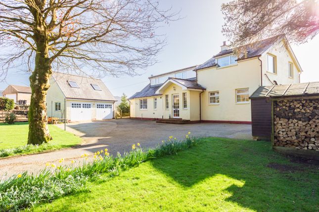 4 bed property, in Meikle Richorn, £550,000