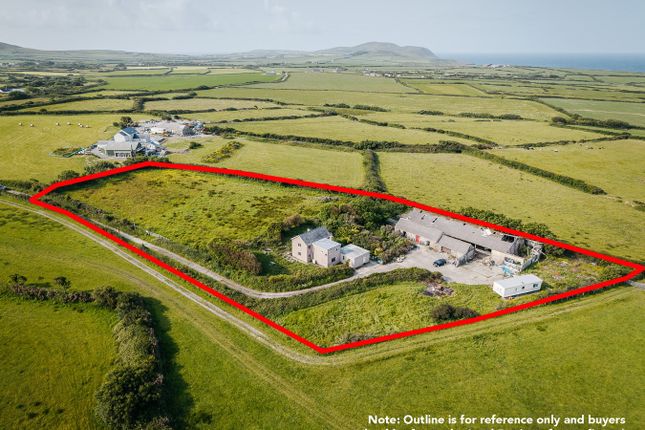 3 bed property, in Rhoshirwaun, £399,000