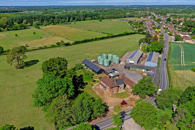 5 bed property, in Tollgate Road, £1,100,000
