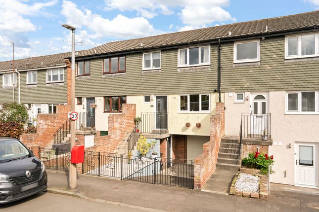 3 bed property, in 28 Ellen's Glen Road, £300,000