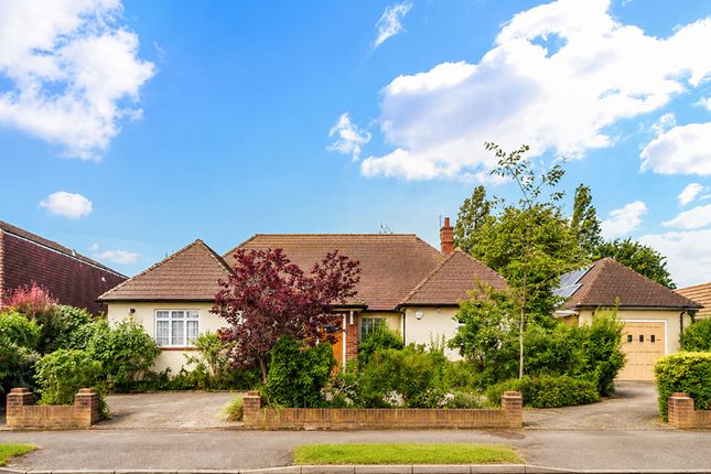 3 bed property, in Kingsmead Avenue, £850,000