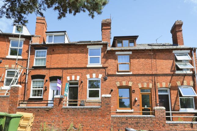 2 bed property, in Anchorfields, £140,000