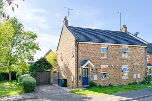 3 bed property, in Fisher Close, £315,000