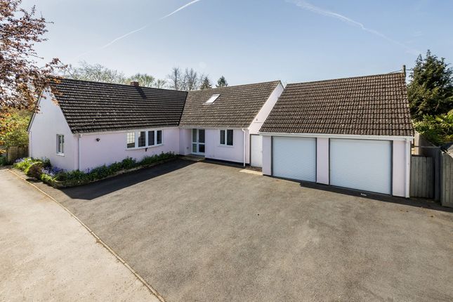 5 bed property, in Lower Radley, £720,000