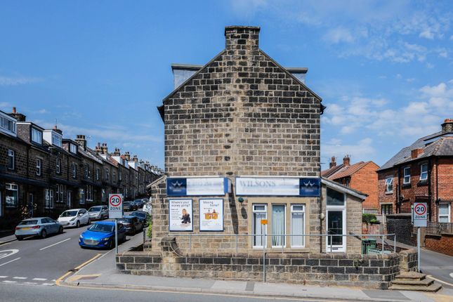 3 bed property, in Rose Avenue, £175,000