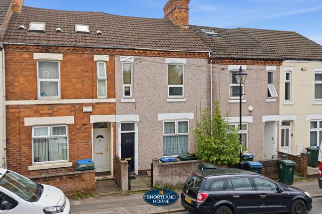 2 bed property, in Waveley Road, £190,000