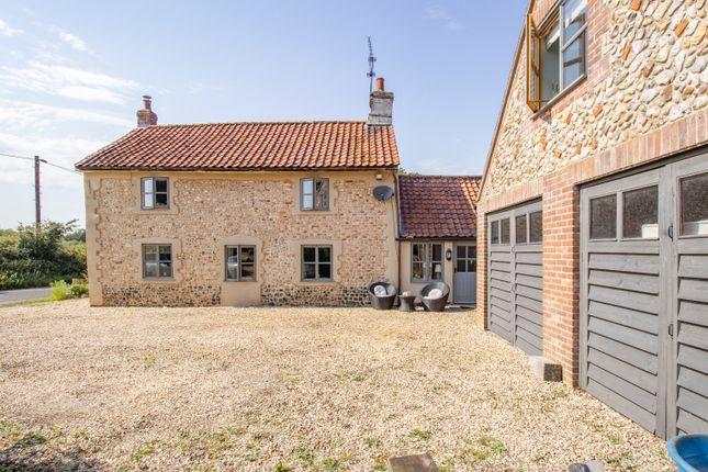 4 bed property, in Polstede Place, £550,000