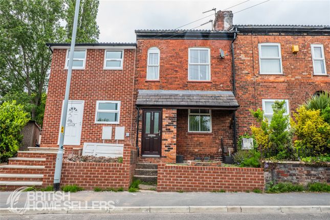3 bed property, in Hempshaw Lane, £250,000