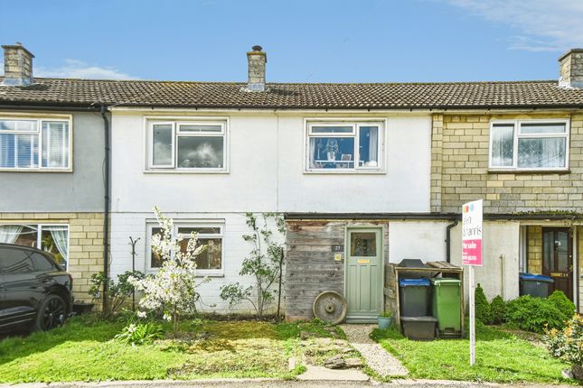 3 bed property, in Corsham Road, £280,000