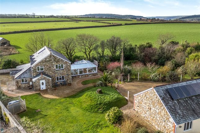 3 bed property, in East Taphouse, £1,000,000