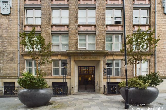 2 bed property, in Edmund Street, £150,000