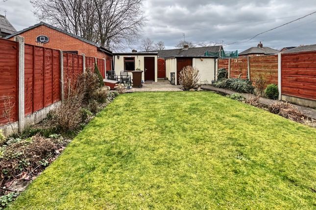 3 bed property, in Manchester Road, £325,000