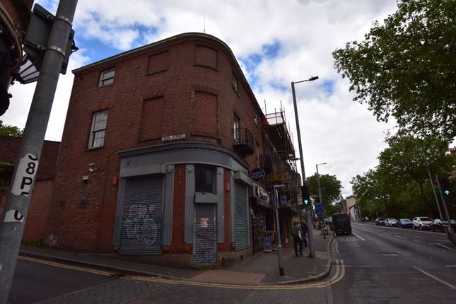3 bed property, in Mansfield Road, £300,000