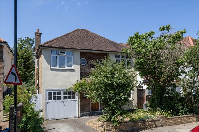 4 bed property, in Warwick Close, £1,150,000