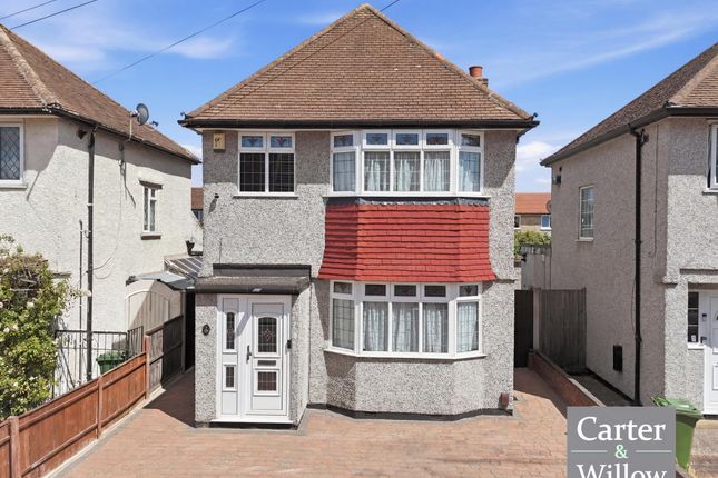 3 bed property, in Naseby Road, £500,000