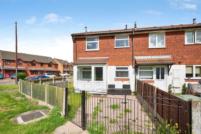1 bed property, in Noose Lane, £90,000