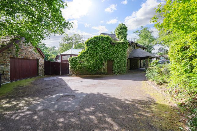 5 bed property, in Kimberley Ride, £1,750,000