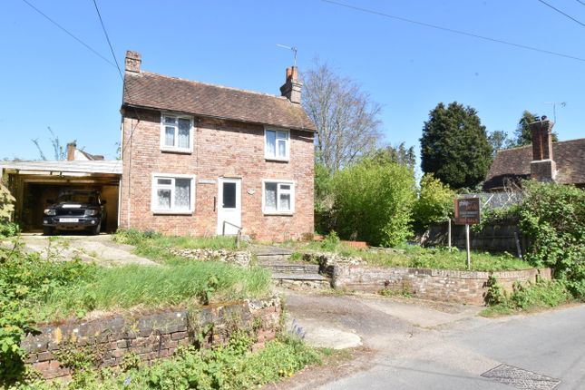3 bed property, in Lenham Heath Road, £399,995