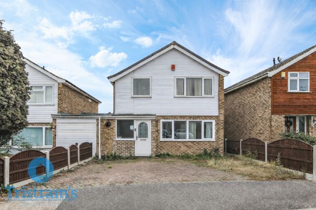 4 bed property, in Penrhyn Crescent, £375,000