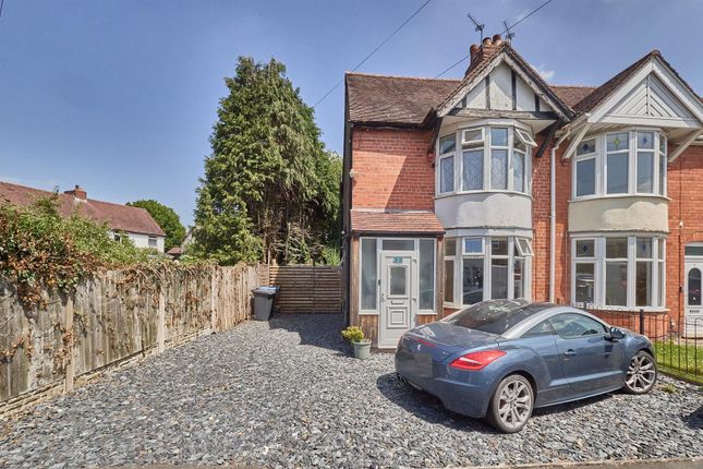 2 bed property, in Beaumont Avenue, £210,000