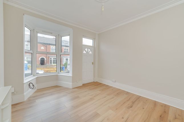 3 bed property, in Vincent Road, £225,000