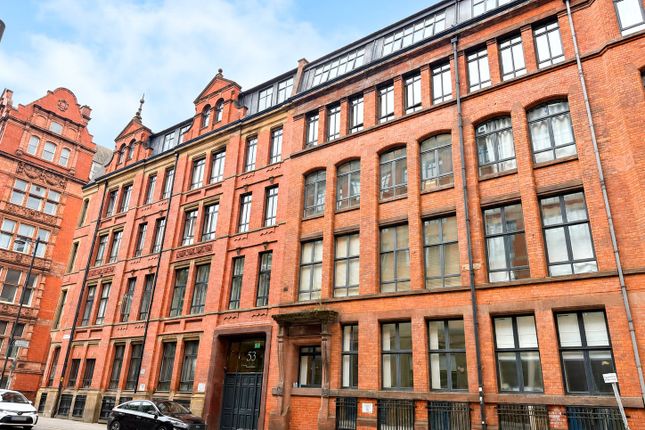 1 bed property, in Whitworth House, £160,000
