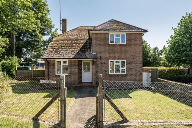 3 bed property, in Stenbury Drive, £550,000