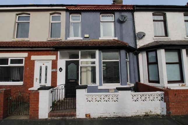 2 bed property, in Blakiston Street, £95,000