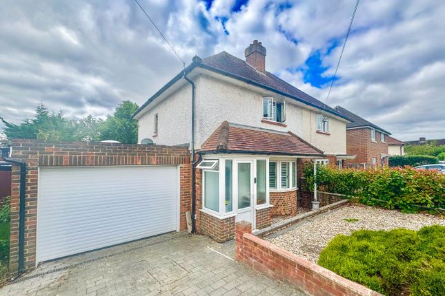 2 bed property, in Fentum Road, £425,000