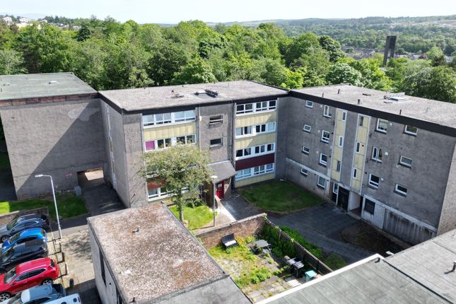 2 bed property, in Glenhove Road, £29,995