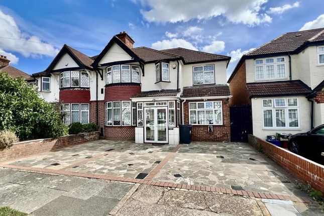 6 bed property, in Hounslow TW5, £850,000