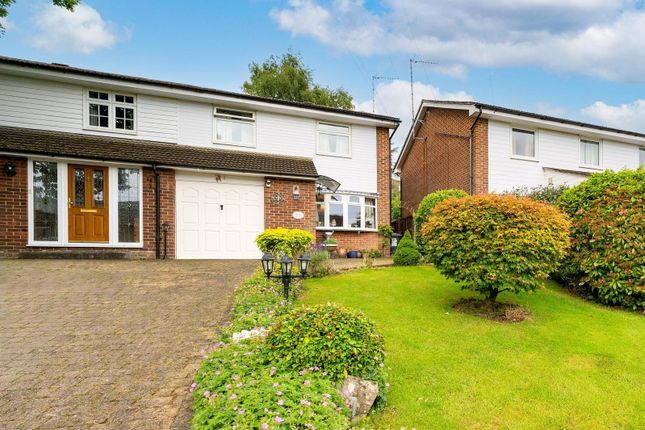 3 bed property, in Rib Vale, £550,000