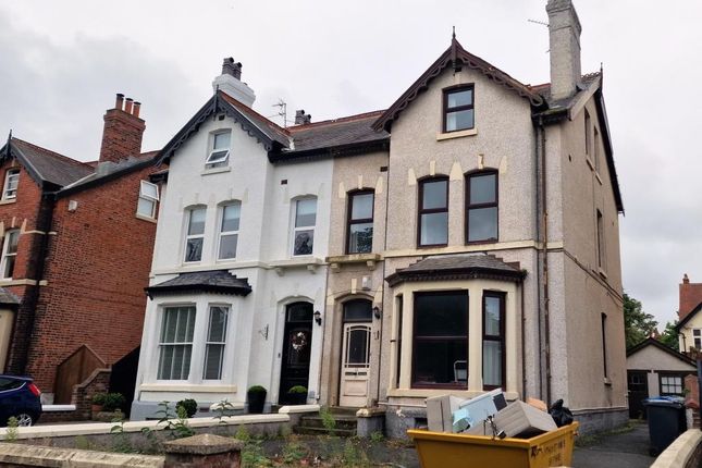 Studio, in Cambridge Road, £425,000