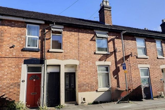 3 bed property, in Albert Terrace, £100,000