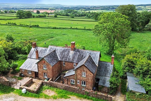 6 bed property, in Shattocks, £600,000