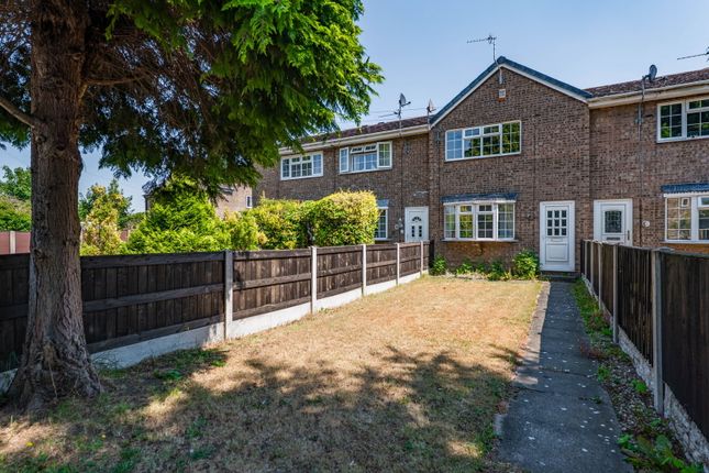 2 bed property, in Warren House Close, £155,000